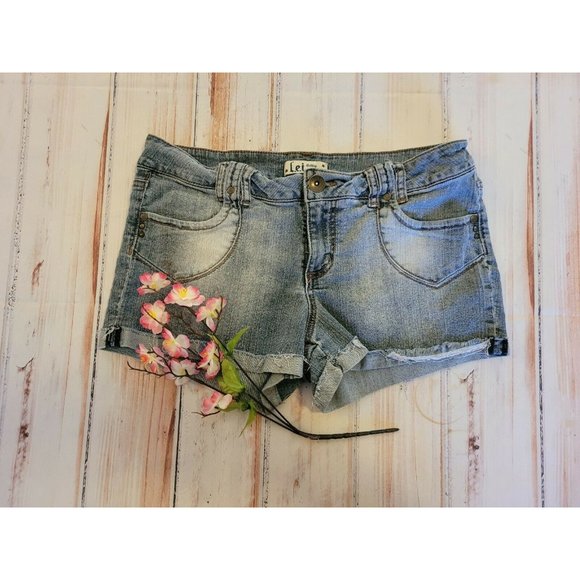 lei Pants - L.E.I. JUNIORS BOOTY SHORT SHORTS DISTRESSED STRECH DENIM CROPPED  SZ 13